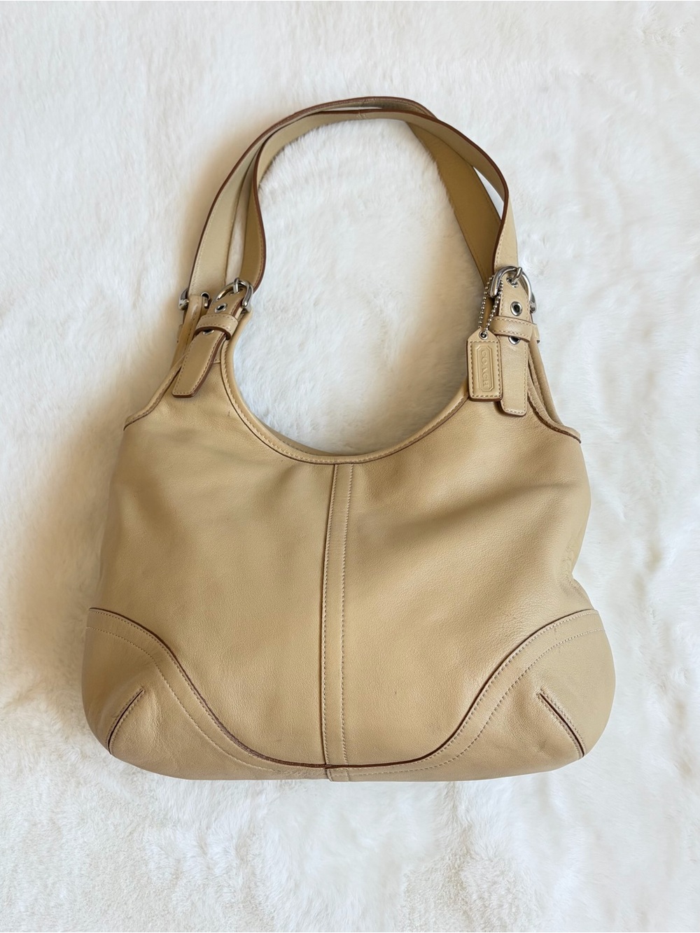 Coach Classic Beige Leather Soho 9249 Slim  Shoulder Bag